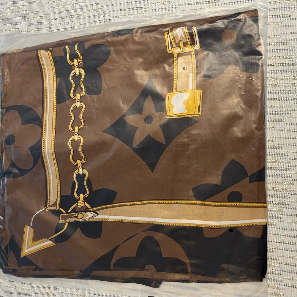 NEW Brown and Black Patterned Scarf